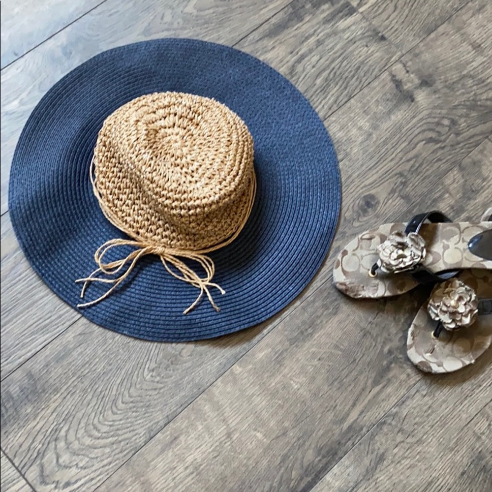 Ann Taylor hat